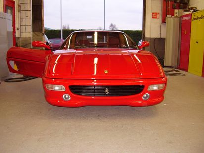 Ferrari 355 Red